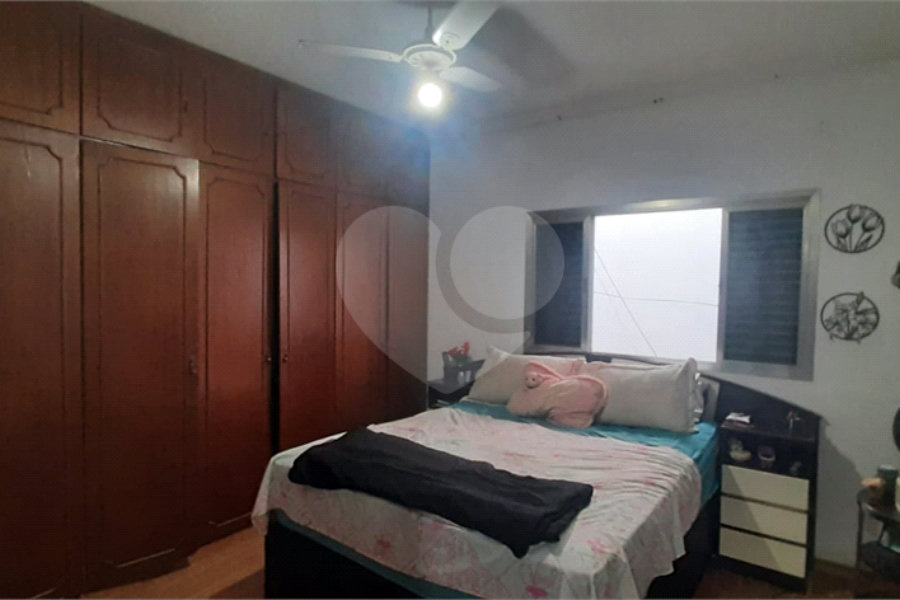 Sobrado à venda com 5 quartos, sendo 1 suíte,  em Vila Rosália, Guarulhos, SP