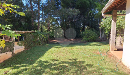 Chácara à venda com 3 quartos, sendo 1 suíte,  em Chácara de Recreio Jardim Alvorada, Botucatu, SP