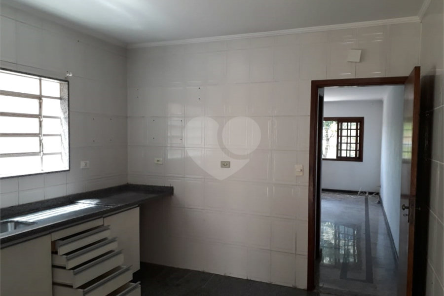 Sobrado à venda com 3 quartos, sendo 1 suíte, em Tremembé, São Paulo, SP