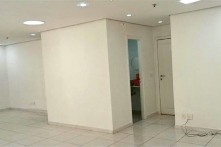 Cobertura à venda com 4 quartos, sendo 1 suíte, em Real Parque, São Paulo, SP