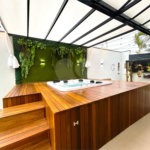 Casa à venda ou para alugar com 3 suítes no condomínio Residencial Central Parque, Salto - SP