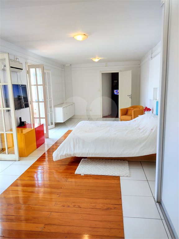 Sobrado à venda com 3 quartos, sendo 1 suíte, em Jardim São Paulo(zona Norte), São Paulo, SP