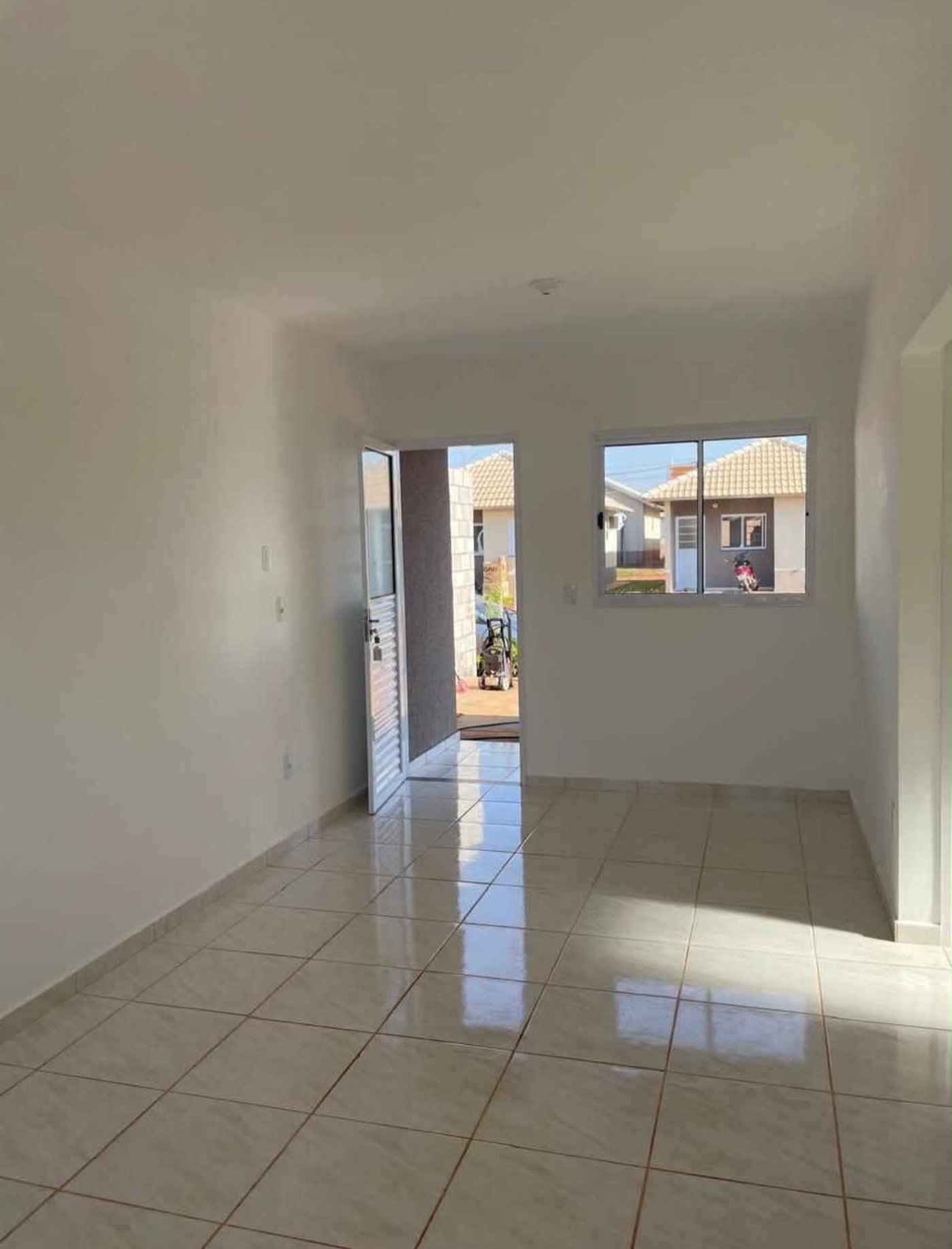 Casa para alugar com 2 quartos em Residencial Montanini, Três Lagoas, MS