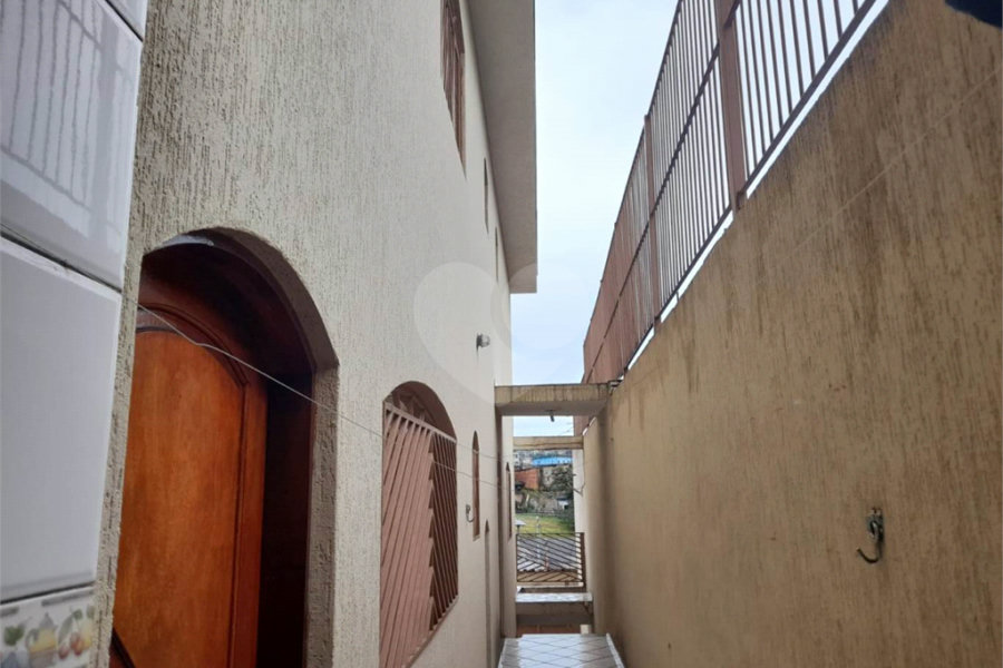Sobrado à venda com 3 quartos no Brasilândia, São Paulo, SP