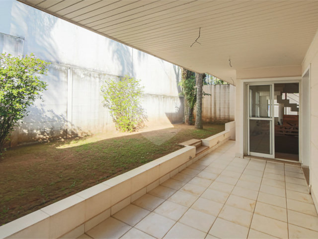Casa à venda com 3 suítes no condomínio Bristol Village, São Paulo - SP
