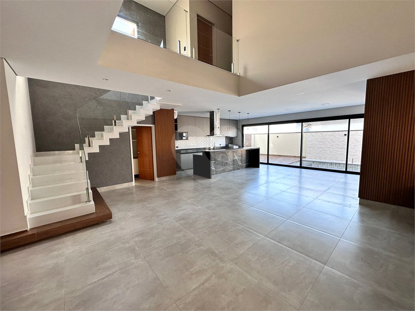 Casa à venda com 3 suítes no condomínio Residencial Central Parque, Salto - SP