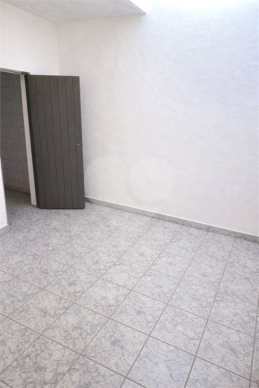 Casa à venda com 3 quartos, sendo 1 suíte, em Jardim Campo Limpo, São Paulo, SP