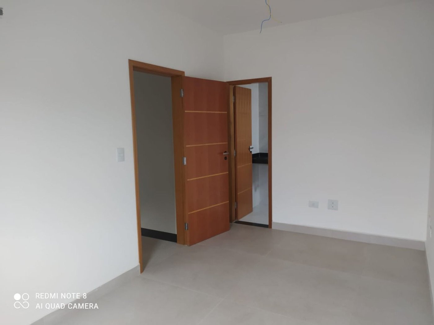 Sobrado com 3 dormitórios à venda, 107 m² por R$ 825.000,00 - Estuário - Santos/SP