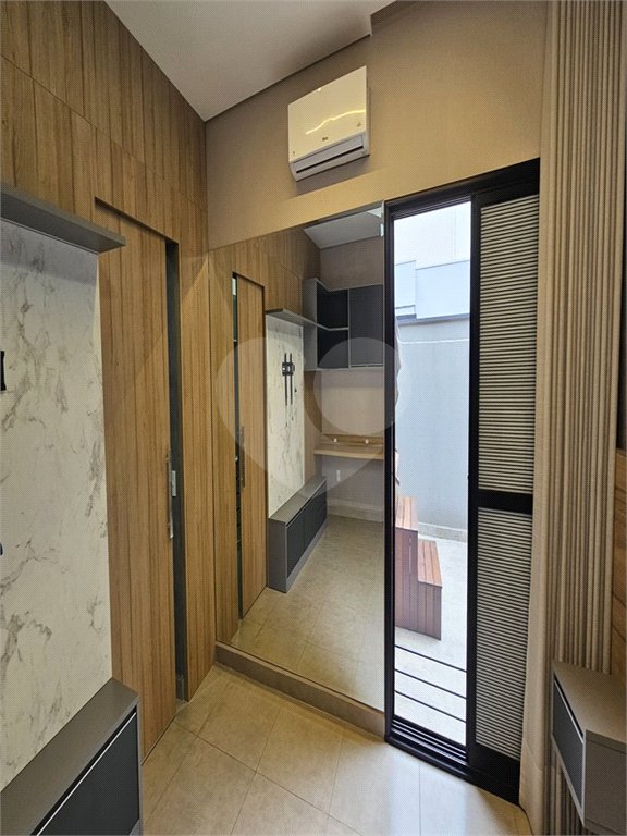 Casa à venda com 3 quartos, sendo 1 suíte, no condomínio Mantova, Indaiatuba - SP