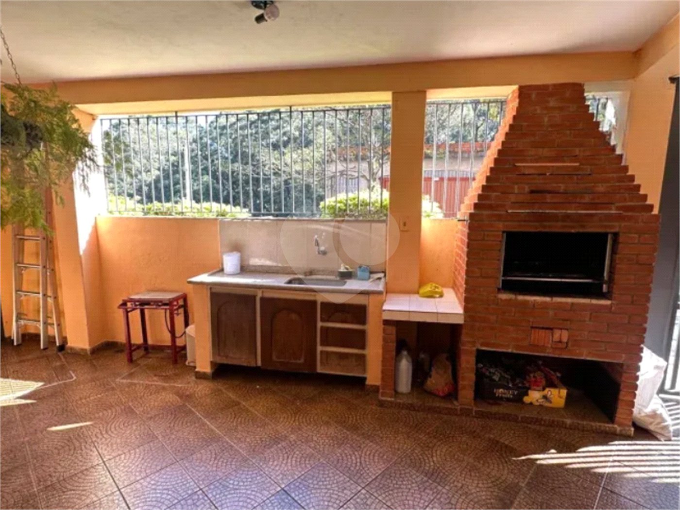 Sobrado à venda com 4 quartos, sendo 1 suíte, em Jardim Regina, São Paulo, SP
