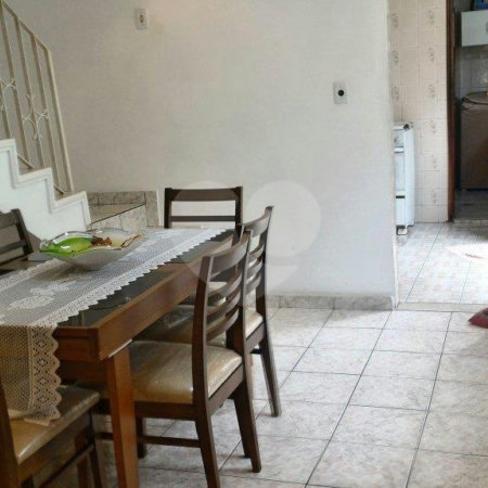 Sobrado à venda com 6 quartos em Chora Menino, São Paulo, SP