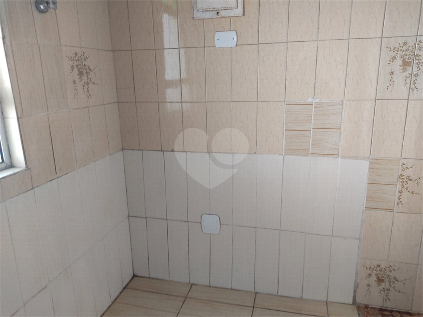 Sobrado à venda com 4 quartos, sendo 1 suíte, em Cidade Jardim Cumbica, Guarulhos, SP
