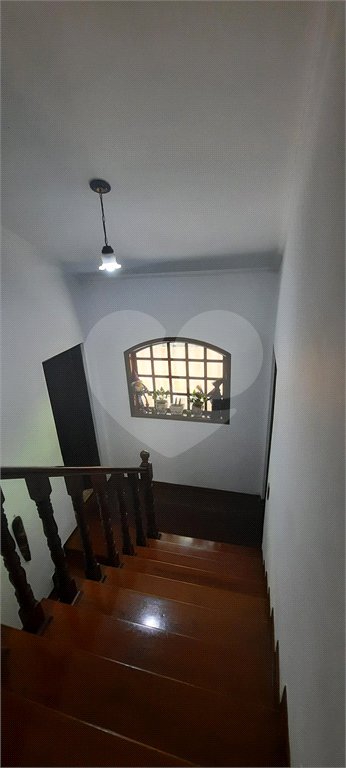 Casa à venda com 4 quartos, sendo 1 suíte, no condomínio Parque Imperial da Cantareira, Mairiporã - SP