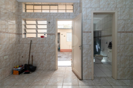 Casa Térrea à venda com 3 quartos, sendo 1 suíte,  em Indianópolis, São Paulo, SP