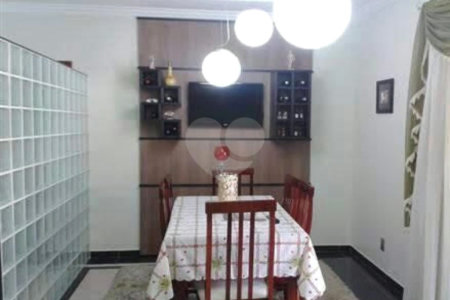 Casa à venda com 4 quartos, sendo 1 suíte, em Wanel Ville, Sorocaba, SP