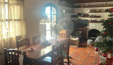 Sobrado à venda com 3 quartos, sendo 2 suítes, em Vila Romero, São Paulo, SP