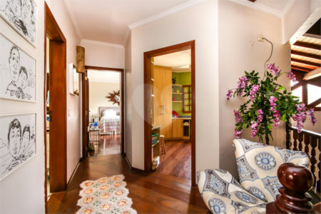 Casa à venda com 5 quartos, sendo 3 suítes, em City América, São Paulo, SP