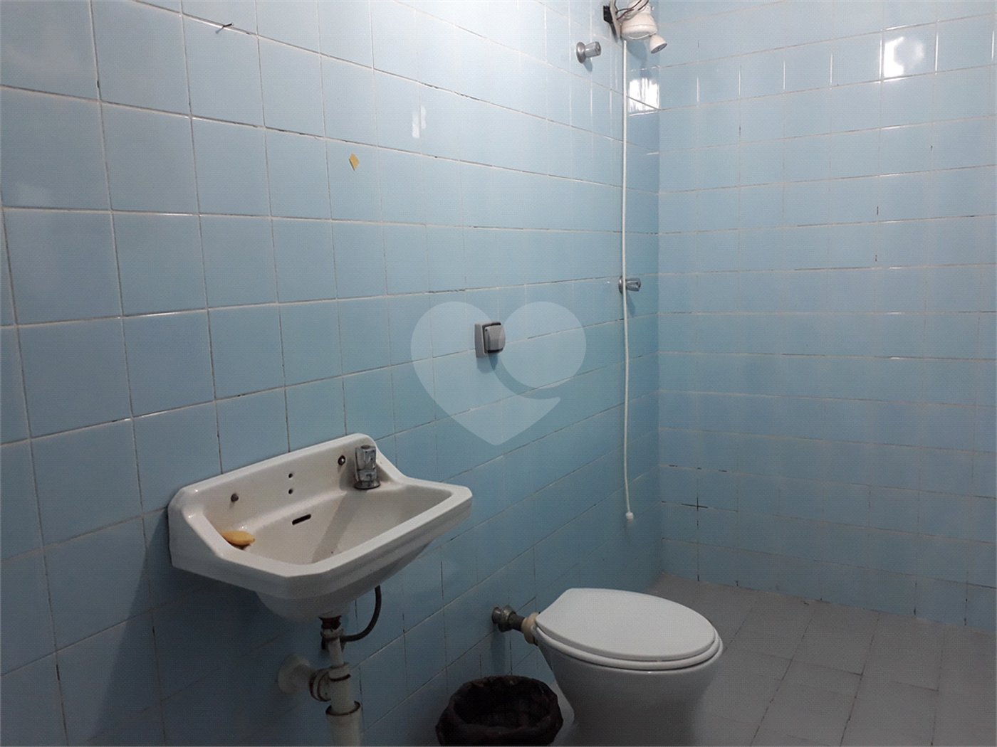 Sobrado à venda com 4 quartos, sendo 1 suíte, em Vila Constança, São Paulo, SP