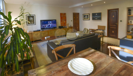 Apartamento à venda com 3 quartos, sendo 1 suíte,  em Jardim Paulista, São Paulo, SP