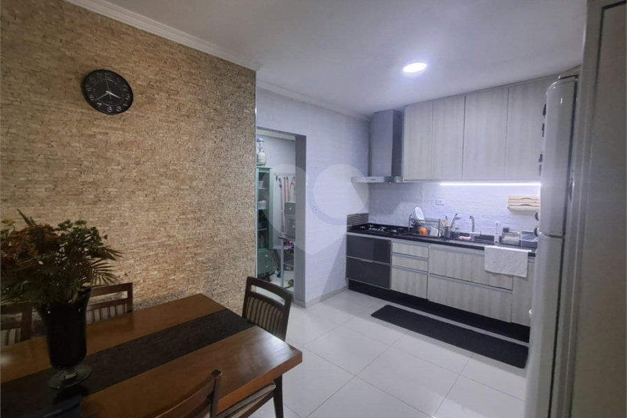 Sobrado à venda com 3 quartos em Limão, São Paulo, SP