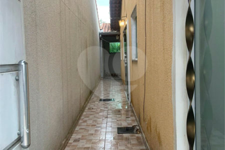 Casa em condomínio à venda com 2 quartos, sendo 1 suíte,  em Conjunto Bom Pastor, Mogi das Cruzes, SP