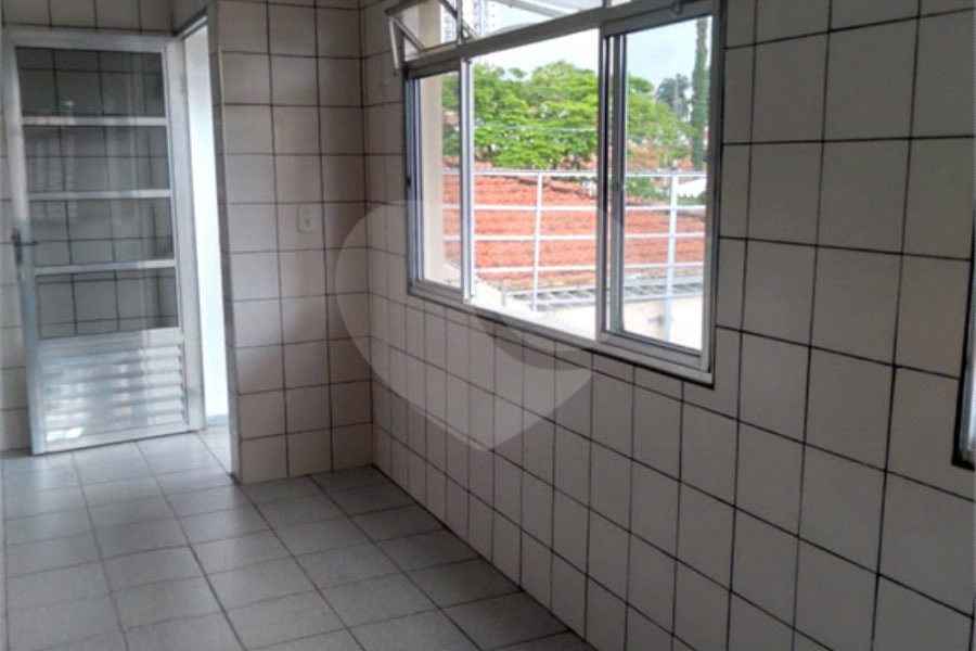 Casa Térrea à venda com 3 quartos, sendo 1 suíte, em Vila Galvão, Guarulhos, SP