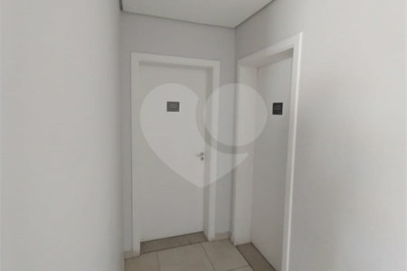 Apartamento à venda com 3 quartos, sendo 1 suíte, em Vila Rubens, Mogi das Cruzes, SP