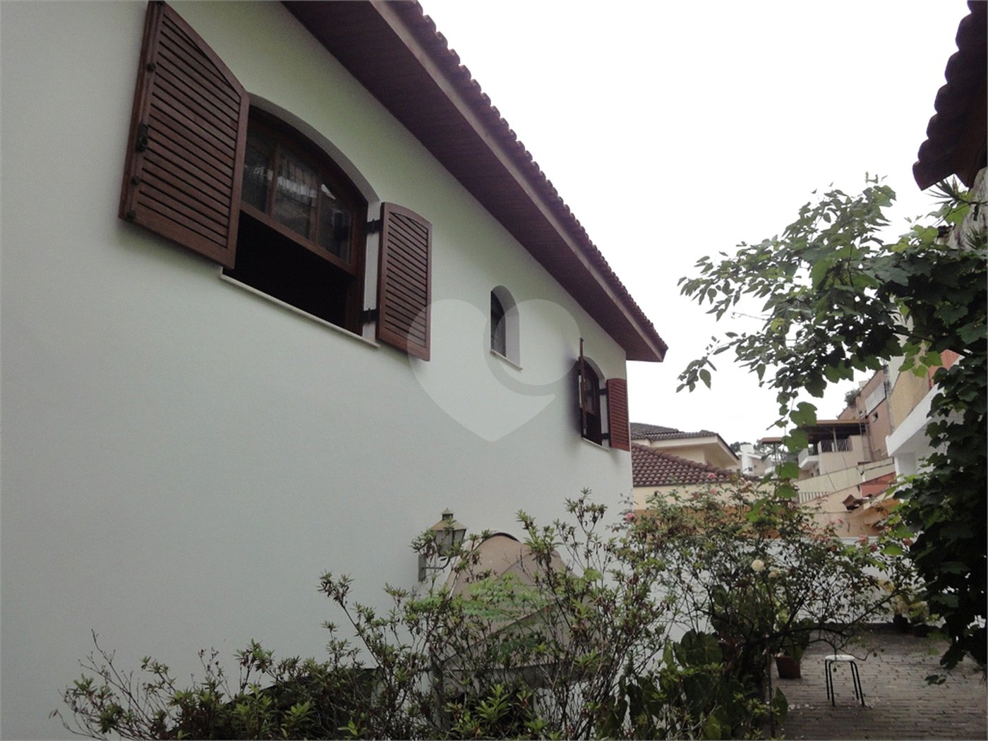 Sobrado à venda com 4 quartos, sendo 3 suítes, em Jardim São Bento, São Paulo, SP