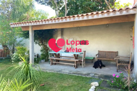 Casa à venda com 2 quartos no condomínio Portal da Serra, São José dos Campos - SP