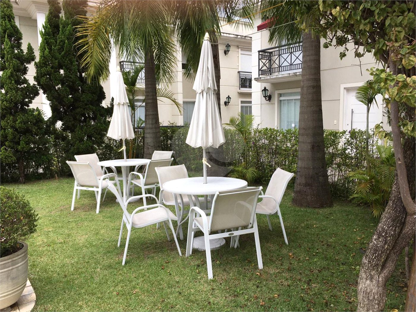 Casa à venda com 4 quartos, sendo 3 suítes,  em Vila Monumento, São Paulo, SP