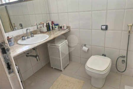 Casa à venda com 3 quartos, sendo 1 suíte, em Chácara Monte Alegre, São Paulo, SP