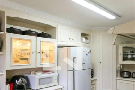 Apartamento à venda com 3 suítes em Jardim Vitória Régia, São Paulo, SP