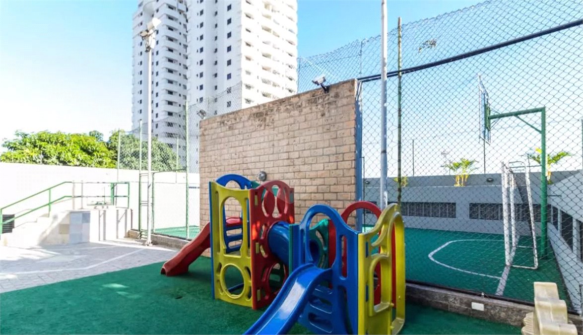 Apartamento à venda com 3 quartos, sendo 1 suíte, em Vila Hamburguesa, São Paulo, SP