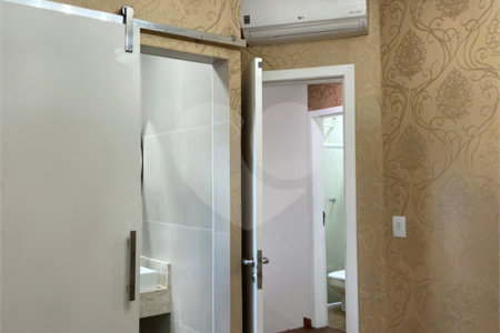 Casa de Vila à venda com 2 quartos, sendo 1 suíte,  em Silveira, Santo André, SP