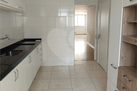 Apartamento à venda com 4 quartos, sendo 2 suítes, em Itaim Bibi, São Paulo, SP