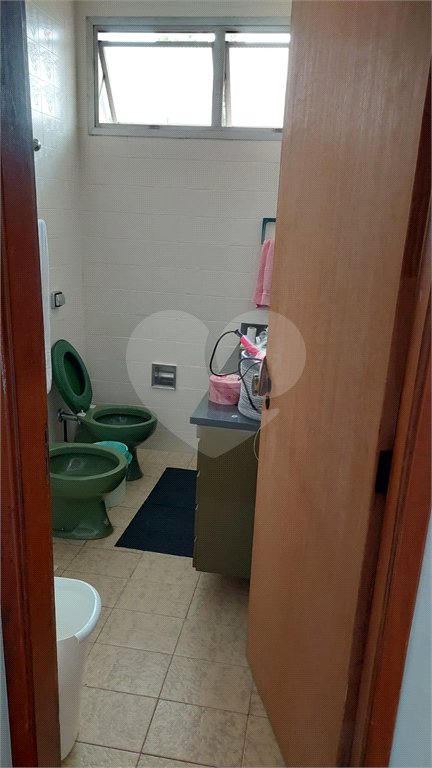 Casa à venda com 7 quartos, sendo 2 suítes, em Jardim Londrina, São Paulo, SP