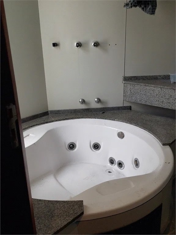 Apartamento à venda com 1 suíte em Vila Suzana, São Paulo, SP