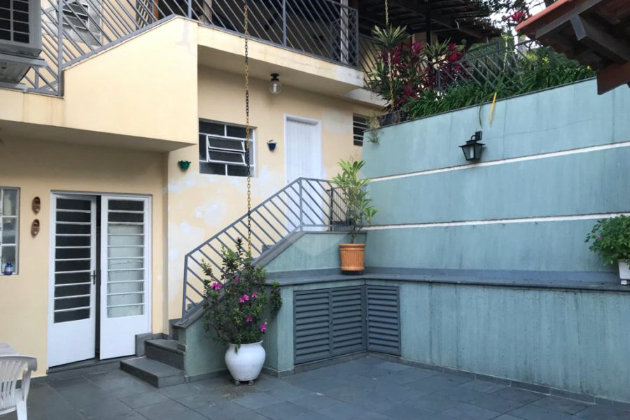 Casa Térrea à venda com 3 quartos, sendo 2 suítes, em Horto Florestal, São Paulo, SP