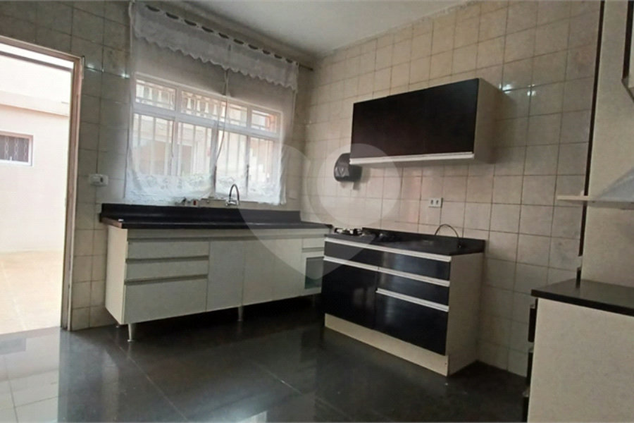 Sobrado à venda com 3 quartos, sendo 1 suíte, em Tremembé, São Paulo, SP
