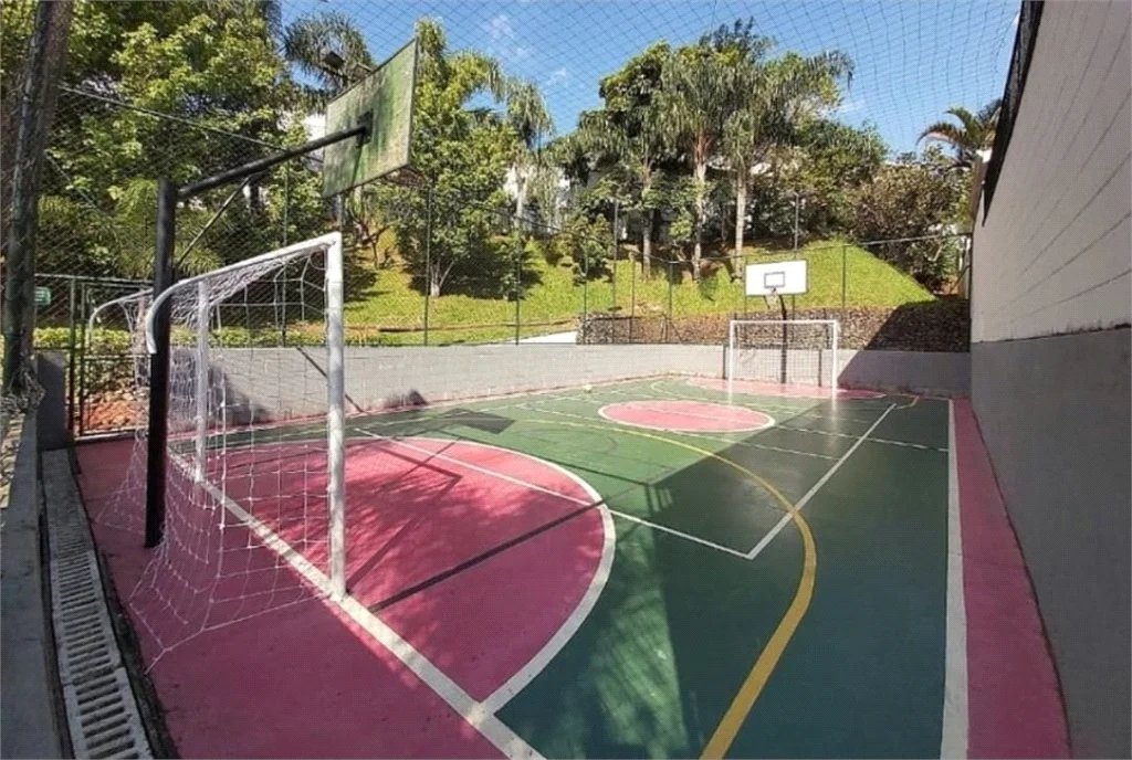 Casa à venda com 3 quartos, sendo 1 suíte, no condomínio Liberty Village, São Paulo - SP