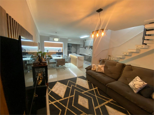 Casa à venda com 3 suítes no condomínio Belle Villle, São Paulo - SP