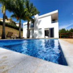 Casa à venda ou para alugar com 4 suítes no condomínio Jardim Primavera, Louveira - SP