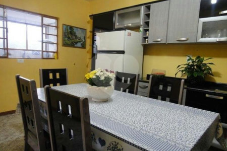 Casa à venda com 3 quartos, sendo 2 suítes, em Jardim Taboão, São Paulo, SP