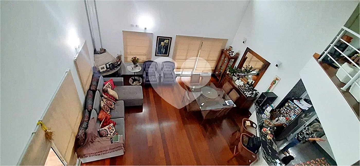 Casa à venda com 3 quartos, sendo 1 suíte, no condomínio Suíça da Cantareira, Mairiporã - SP