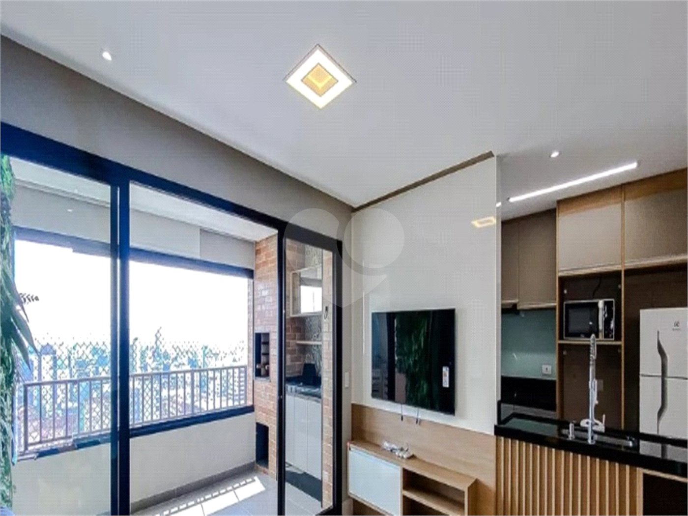 Apartamento à venda com 2 quartos, sendo 1 suíte,  em Brás, São Paulo, SP