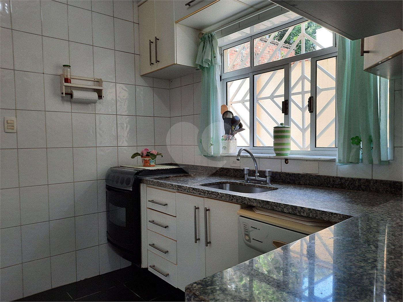 Sobrado à venda com 3 quartos, sendo 1 suíte, em Brooklin Velho, São Paulo, SP