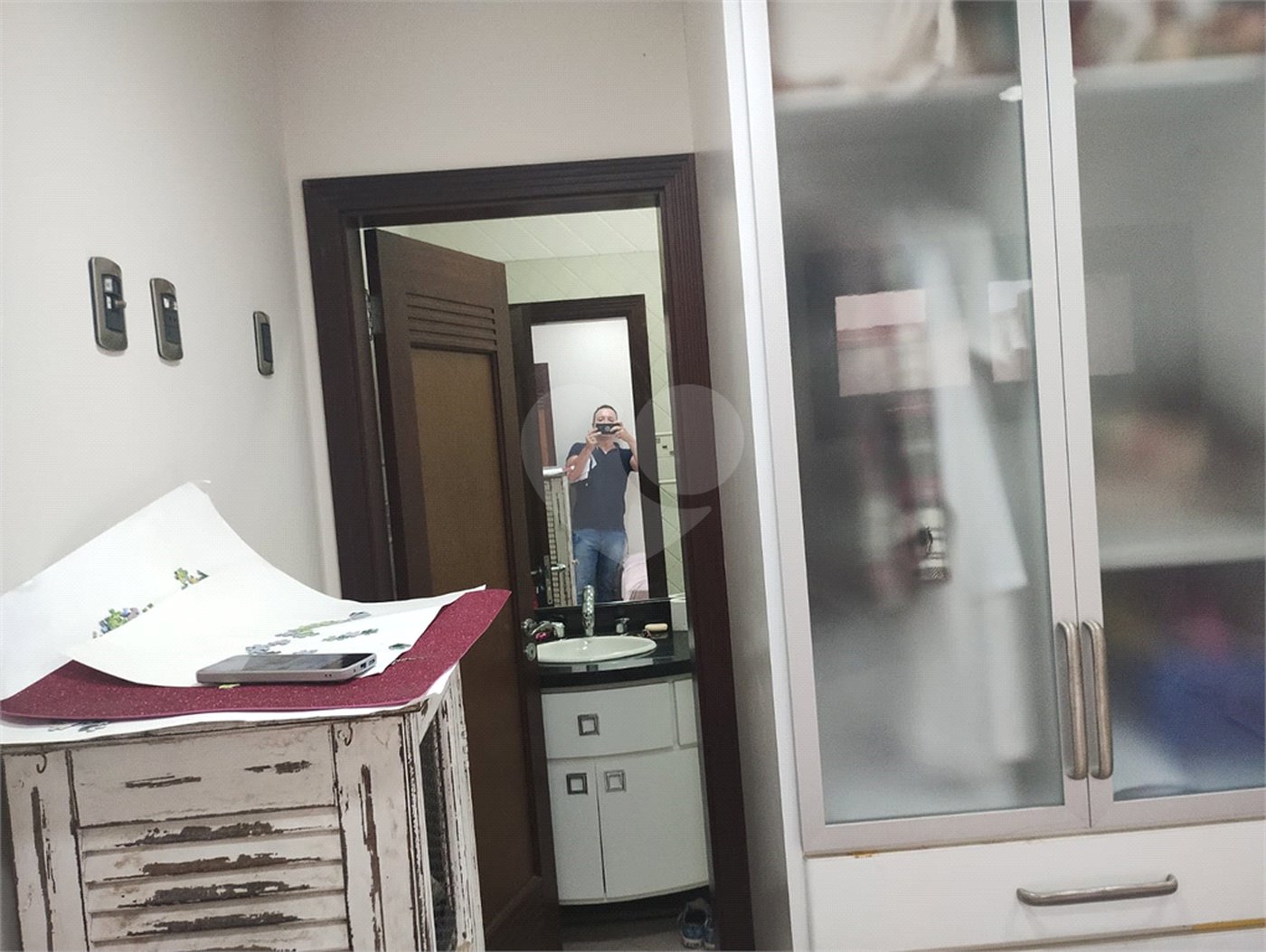 Casa à venda com 5 quartos, sendo 4 suítes, no condomínio Santa Teresa, Jundiaí - SP