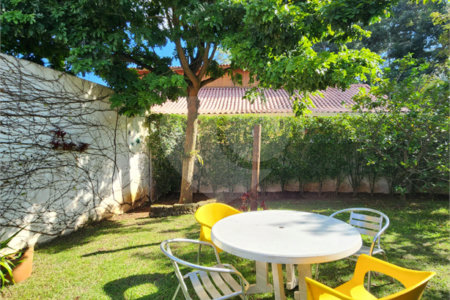 Casa à venda com 4 quartos, sendo 2 suítes,  no condomínio Vila Nova de Gaia, São Paulo - SP
