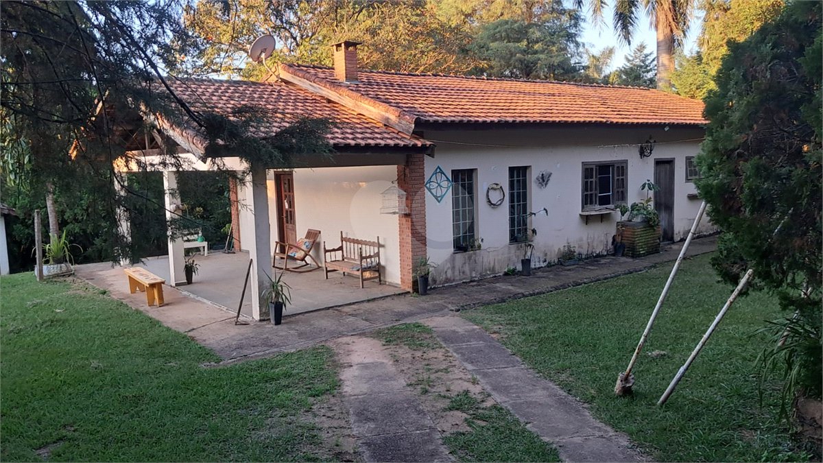 Chácara à venda com 3 quartos, sendo 1 suíte,  em Chácaras São Bento, Valinhos, SP