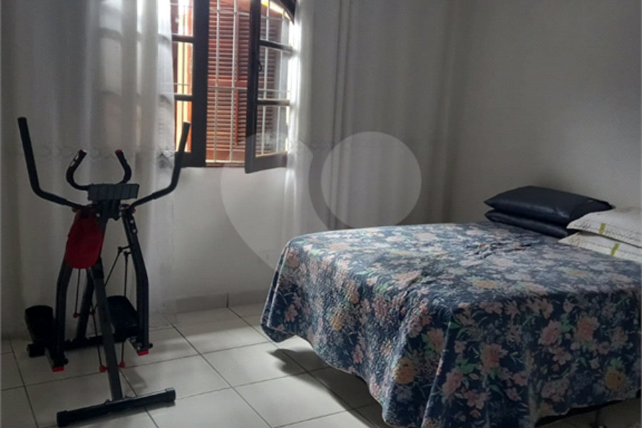 Casa Térrea à venda com 3 quartos, sendo 1 suíte, em Parada Inglesa, São Paulo, SP